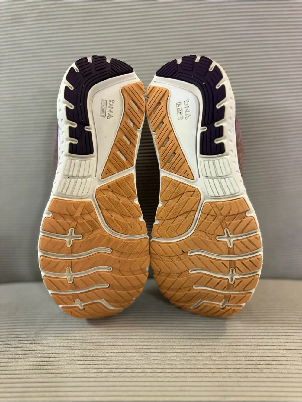 Brooks Women's Glycerin 18 running shoes “purple/plum” size 8.5